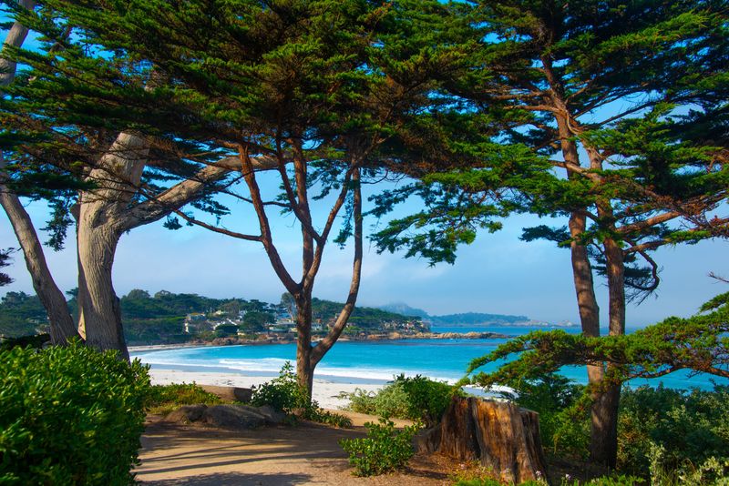 18 Secluded Beach Towns In The U.S. That Are Like